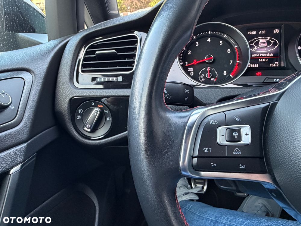 Volkswagen Golf 2.0 TSI BMT GTI Performance - 32