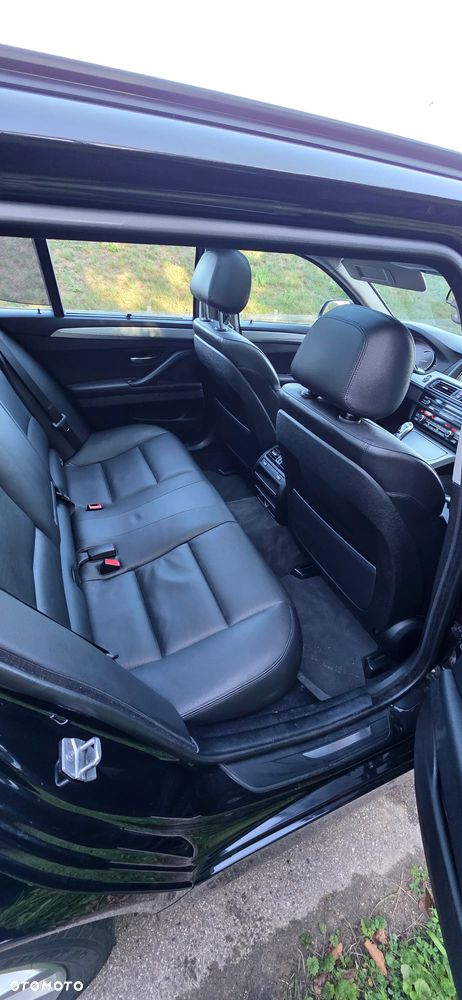 BMW Seria 5 530d xDrive Luxury Line - 18