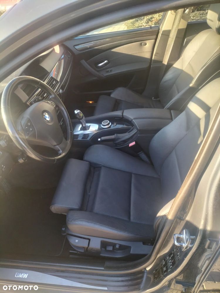 BMW Seria 5 525i Edition Sport - 8