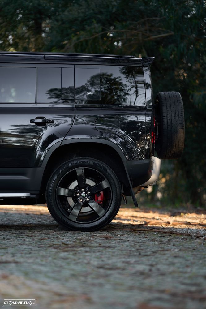 Land Rover Defender 110 P400e SE - 17