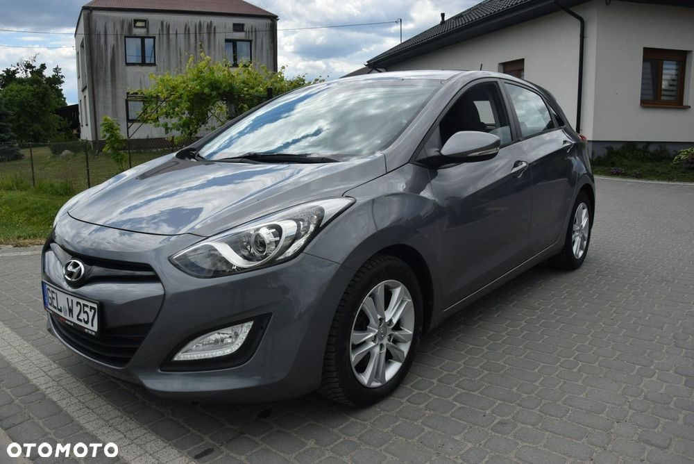 Hyundai i30 1.6 CRDi Fifa World Cup Edition - 5