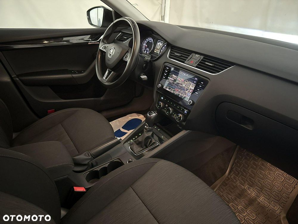 Skoda Octavia 2.0 TDI Style DSG - 21