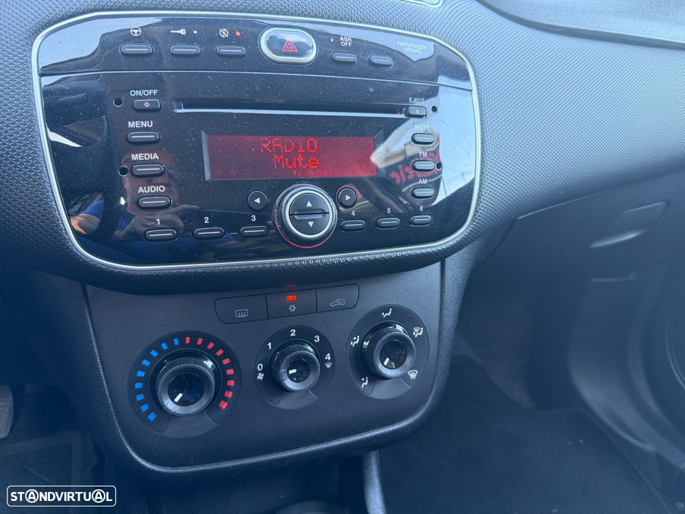 Fiat Punto 1.3 M-Jet Easy S&S - 28