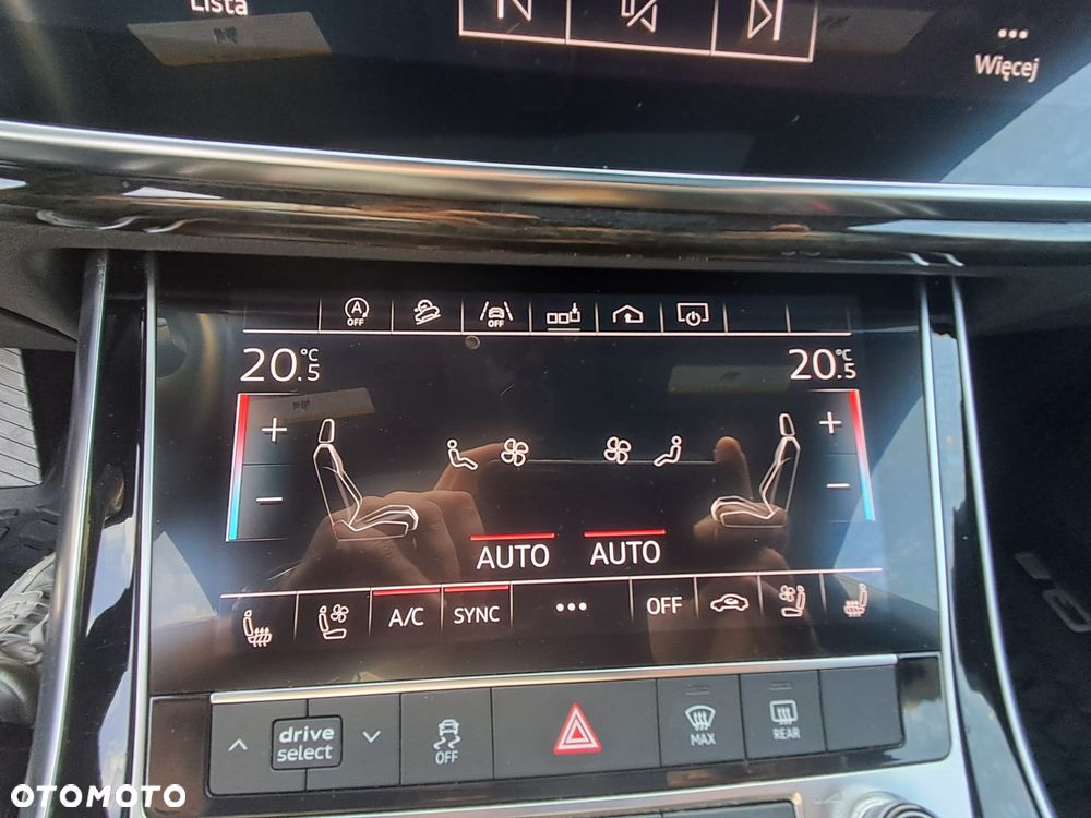 Audi Q8 55 TFSI quattro tiptronic - 26