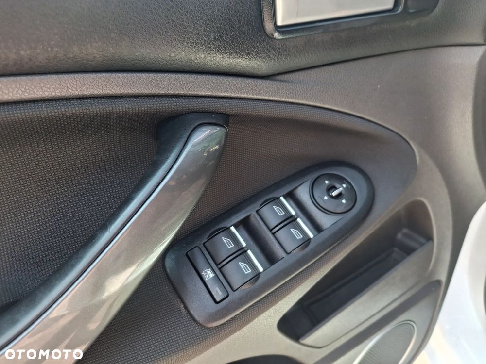 Ford C-MAX 2.0 Titanium - 30