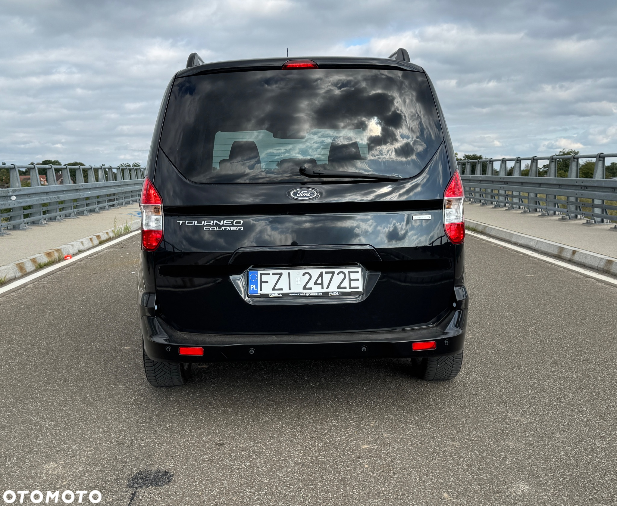 Ford Tourneo Courier 1.0 EcoBoost Titanium - 8