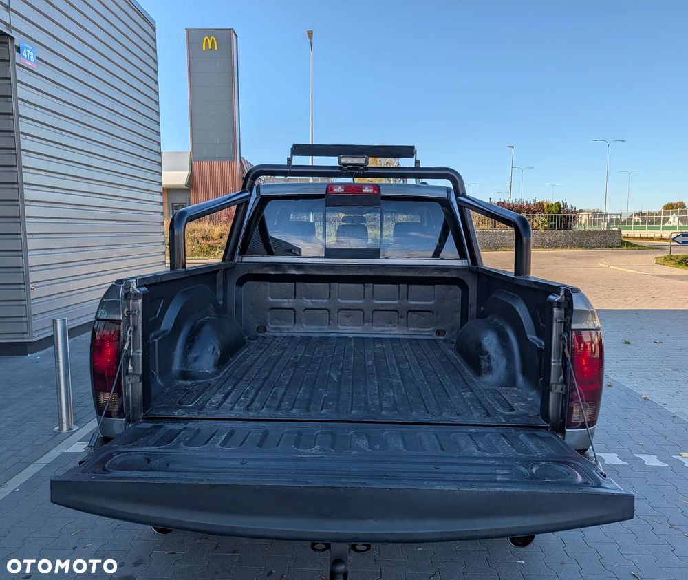 Dodge RAM 5.7 4x4 - 19