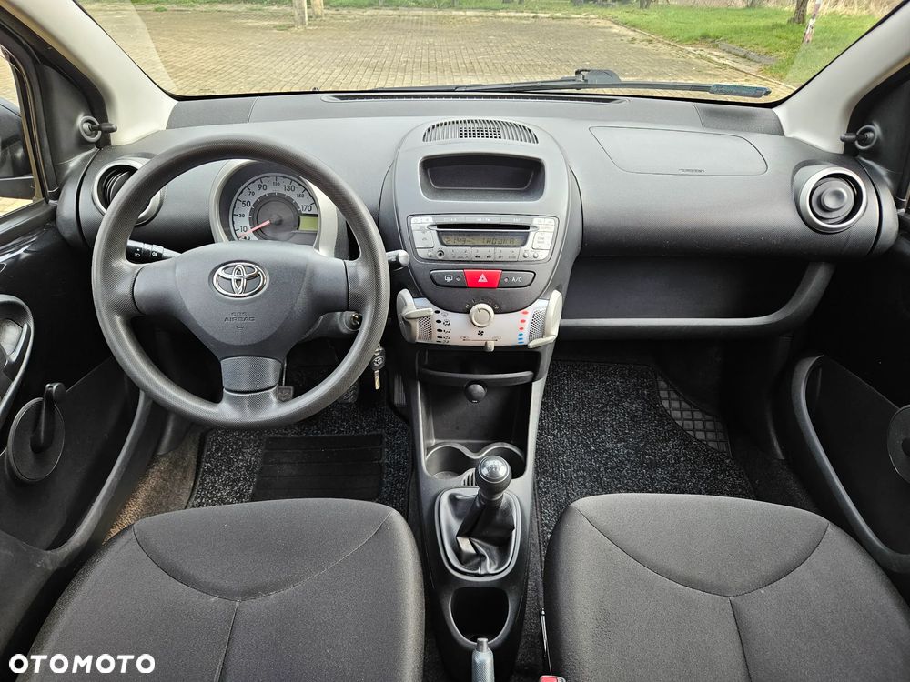 Toyota Auris 1.33 VVT-i Luna - 16