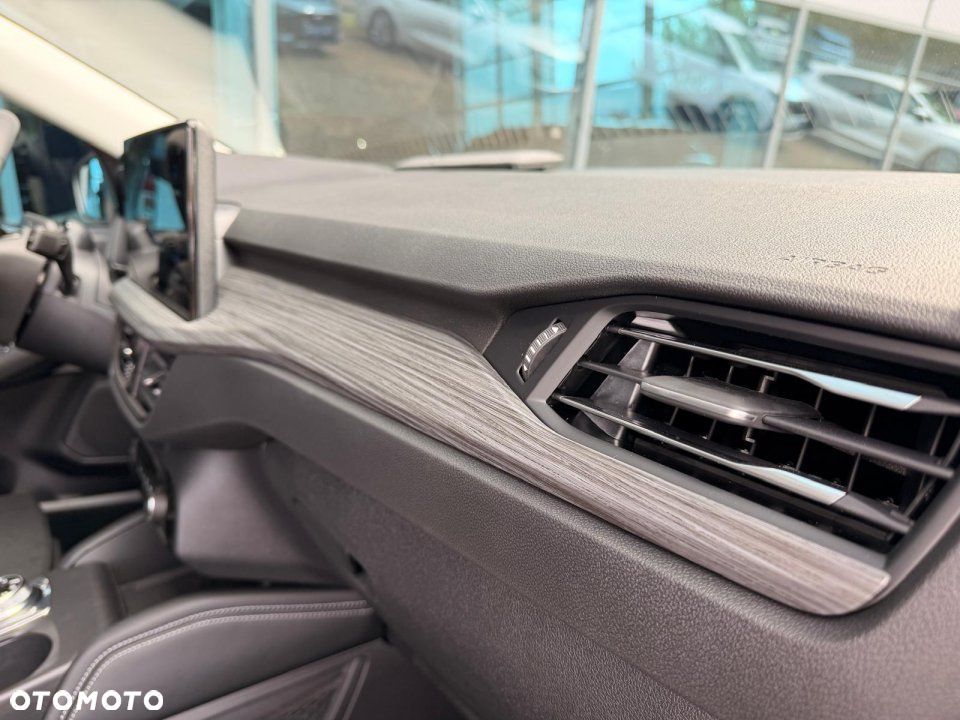 Ford Kuga - 20