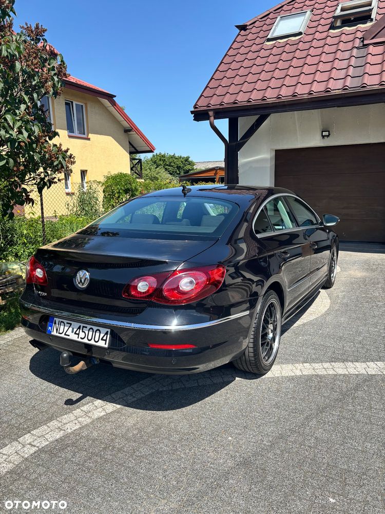 Volkswagen Passat 2.0 TDI Highline R-Style - 7