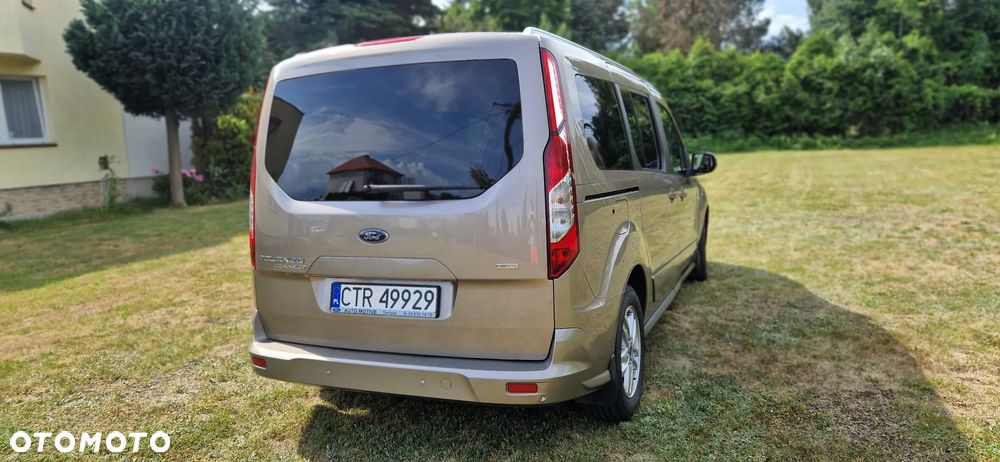 Ford Tourneo Connect Grand ver-1-5-tdci-titanium - 16