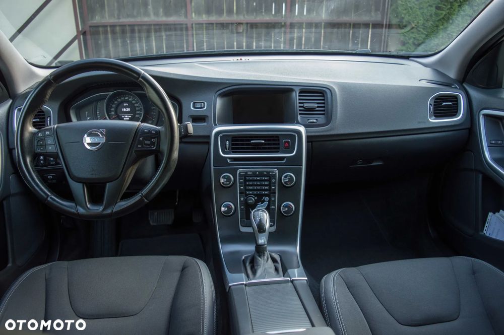 Volvo S60 D3 Geartronic Business Edition - 17