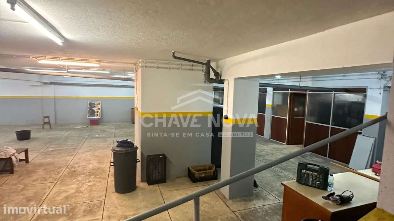 Armazém no Centro de Vila Nova de Gaia - Grande imagem: 2/7
