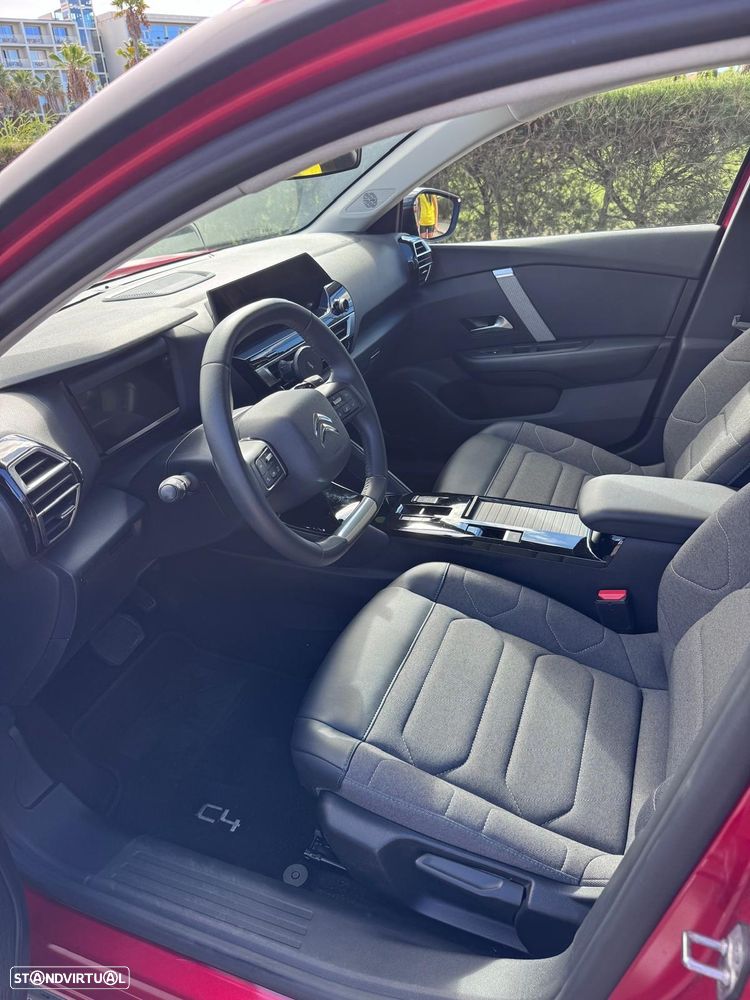 Citroën C4 X 1.2 PureTech Feel Pack EAT8 — fotografia 10