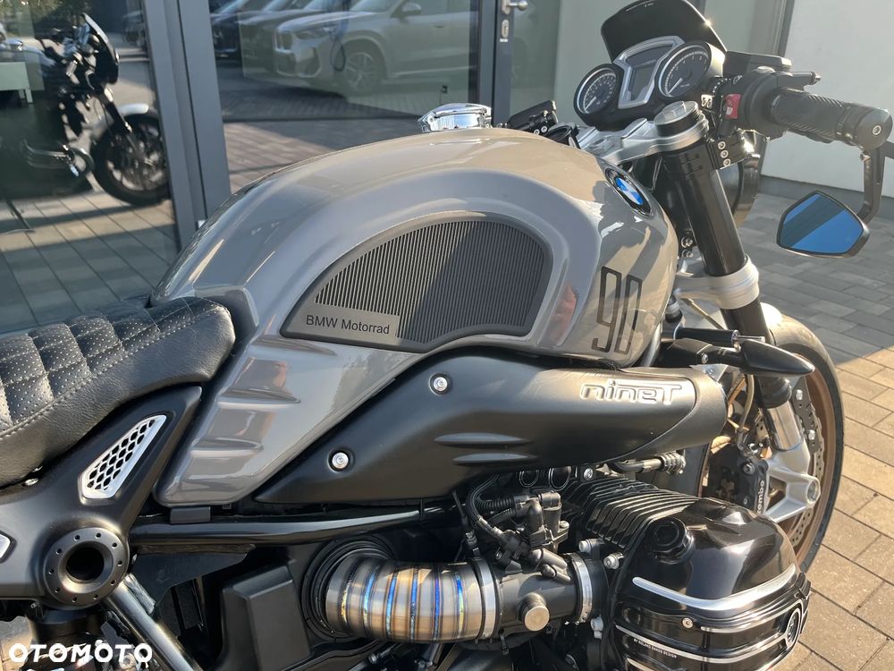 BMW R - 24