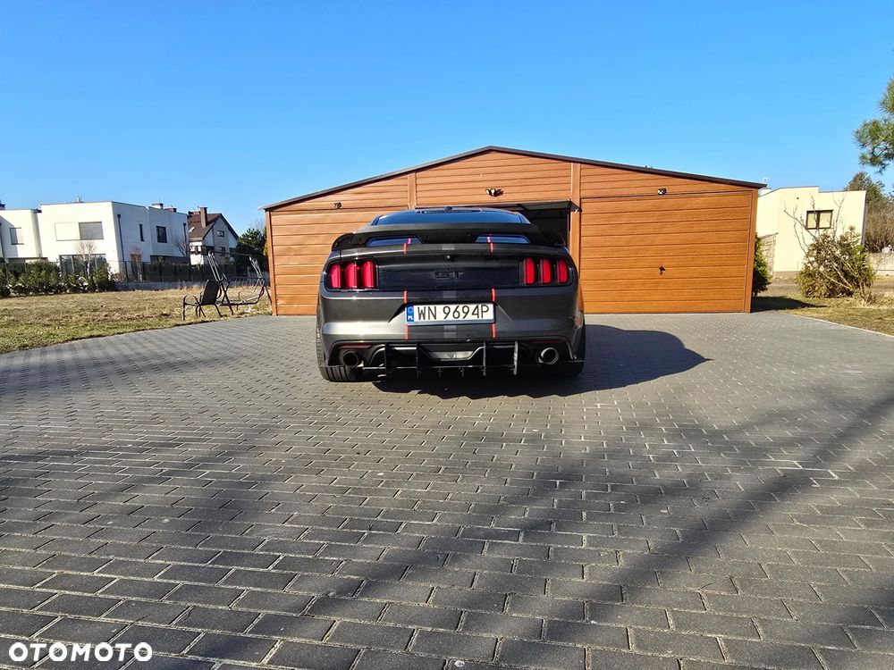 Ford Mustang - 6