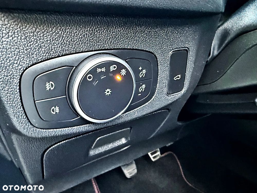 Ford Focus 1.5 EcoBoost ST-Line Black ASS - 26