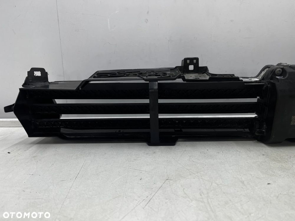 Osłona chłodnicy BMW iX3 G08 Lift LCI 21-25r. DOLNA żaluzja roleta kierownica wlot powietrza zderzak - 15