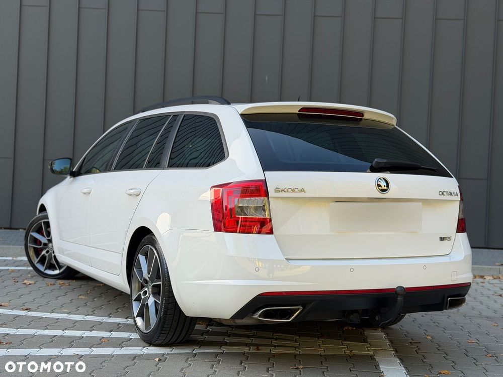 Skoda Octavia 2.0 TDI RS - 22
