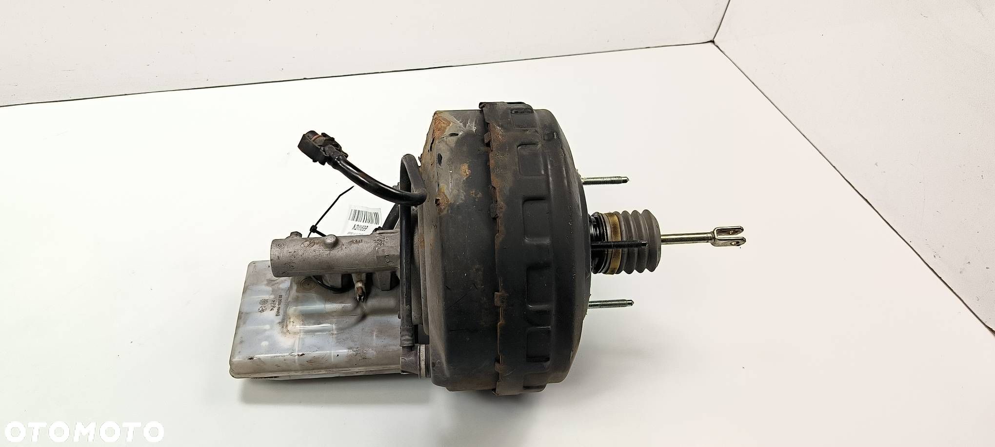 SERWO HAMULCOWE RENAULT MASTER III 472100453R - 1