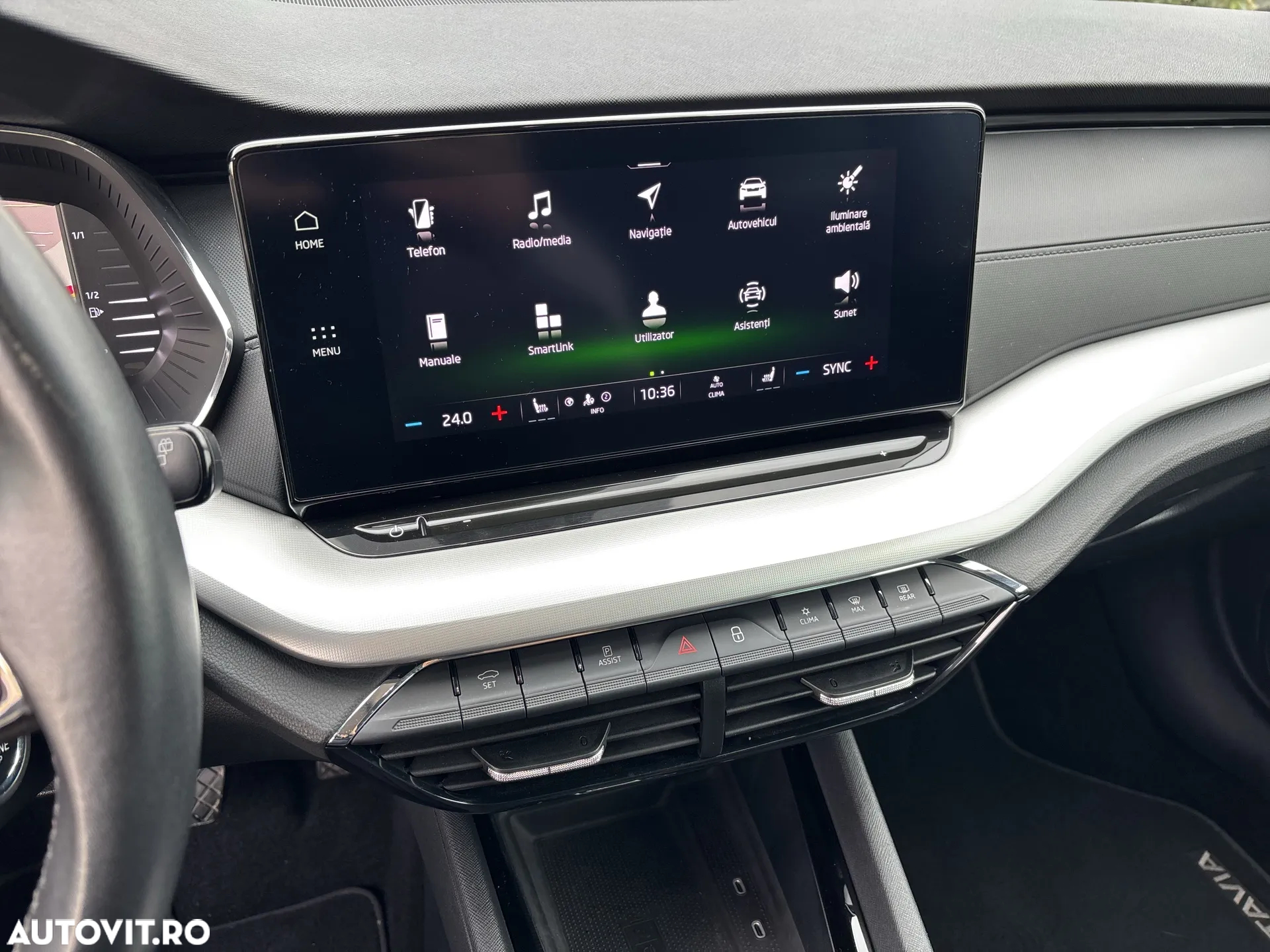 Skoda Octavia Combi 2.0 TDI DSG Ambition - 18