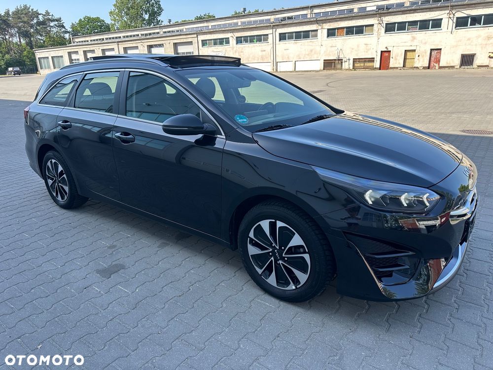 Kia Ceed - 4