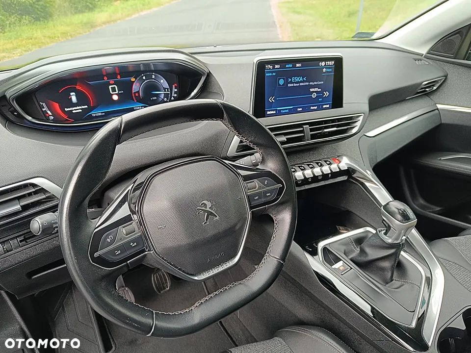 Peugeot 3008 1.5 BlueHDi Allure S&S - 22