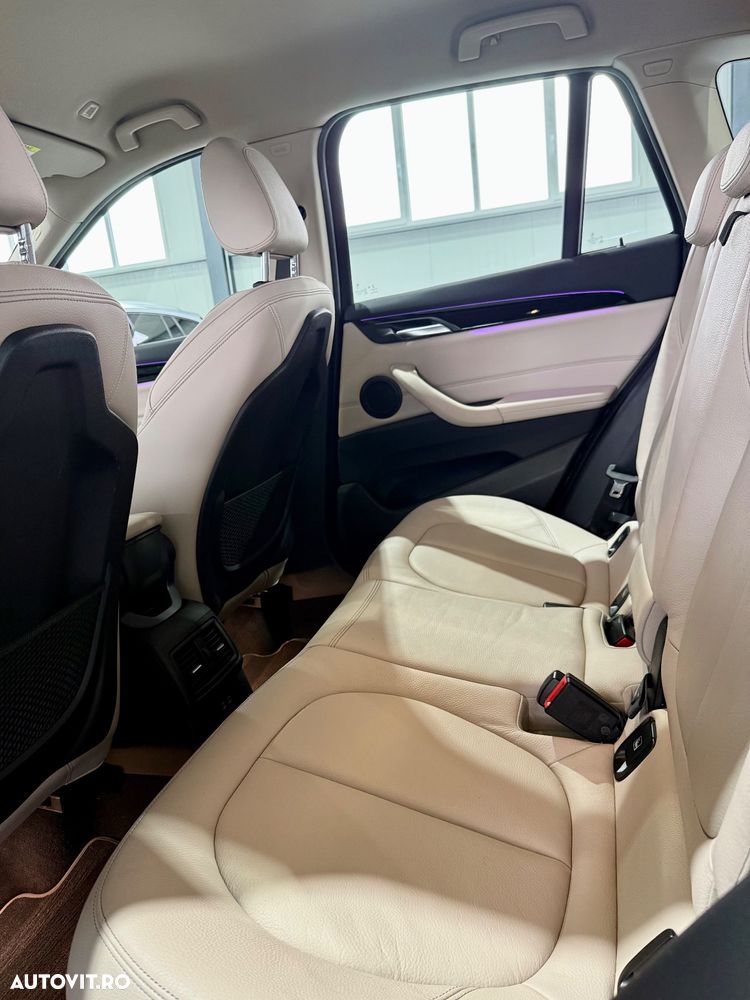 BMW X1 sDrive18d Aut. Sport Line - 14