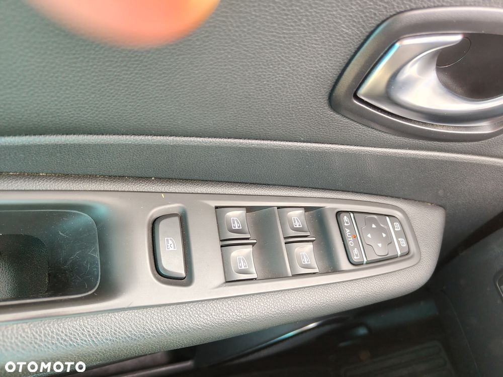 Renault Captur (ENERGY) TCe 90 INTENS - 23