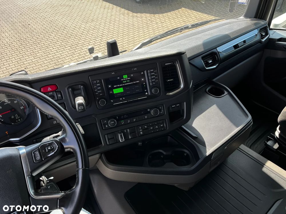 Scania R450 SPROWADZONA Z FRANCJI FULL KONTRAKT SERWISOWY STAN BARDZO DOBRY - 17