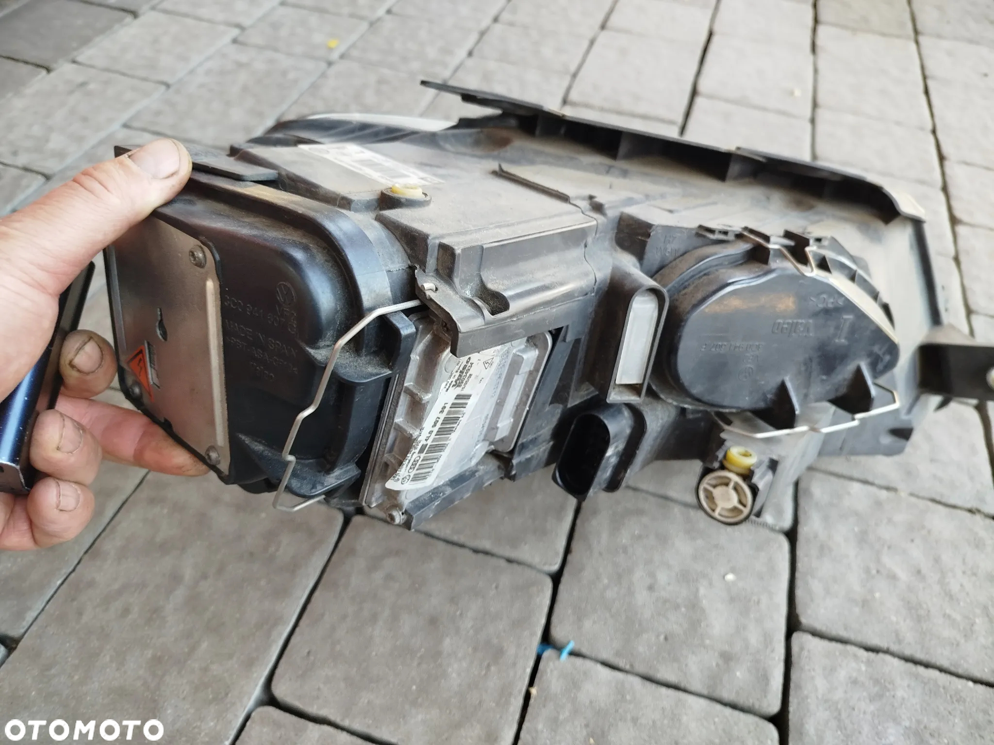 VW Passat B6 lampa przednia lewa  Xenon - 4