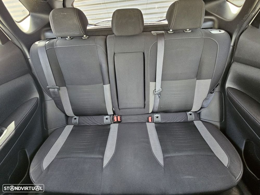 Nissan Qashqai 1.6 dCi N-Connecta 18 RS+PS - 26