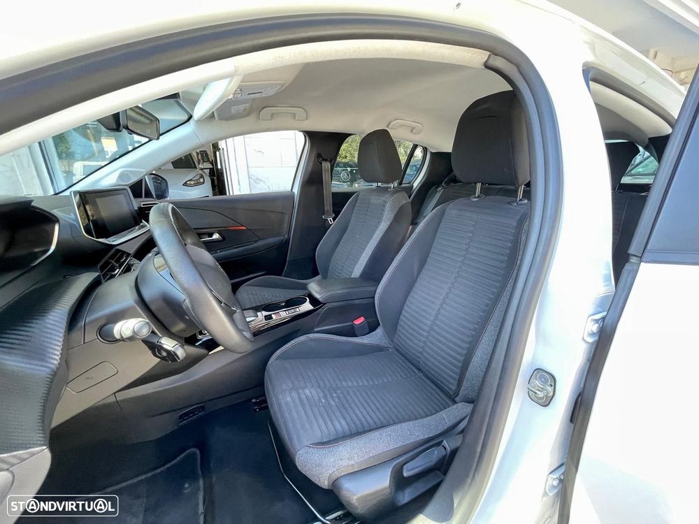 Peugeot e-208 50 kWh Allure - 5
