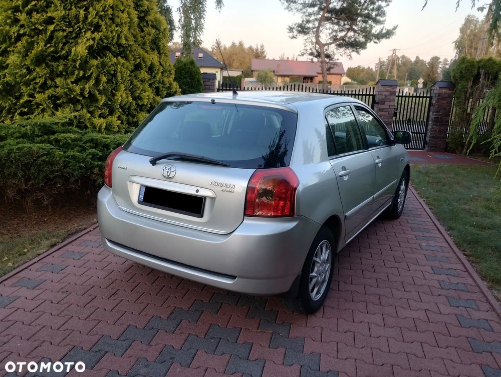 Toyota Corolla - 8