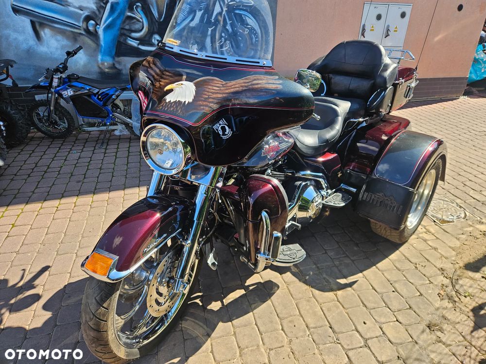 Harley-Davidson FLH Electra Glide - 2
