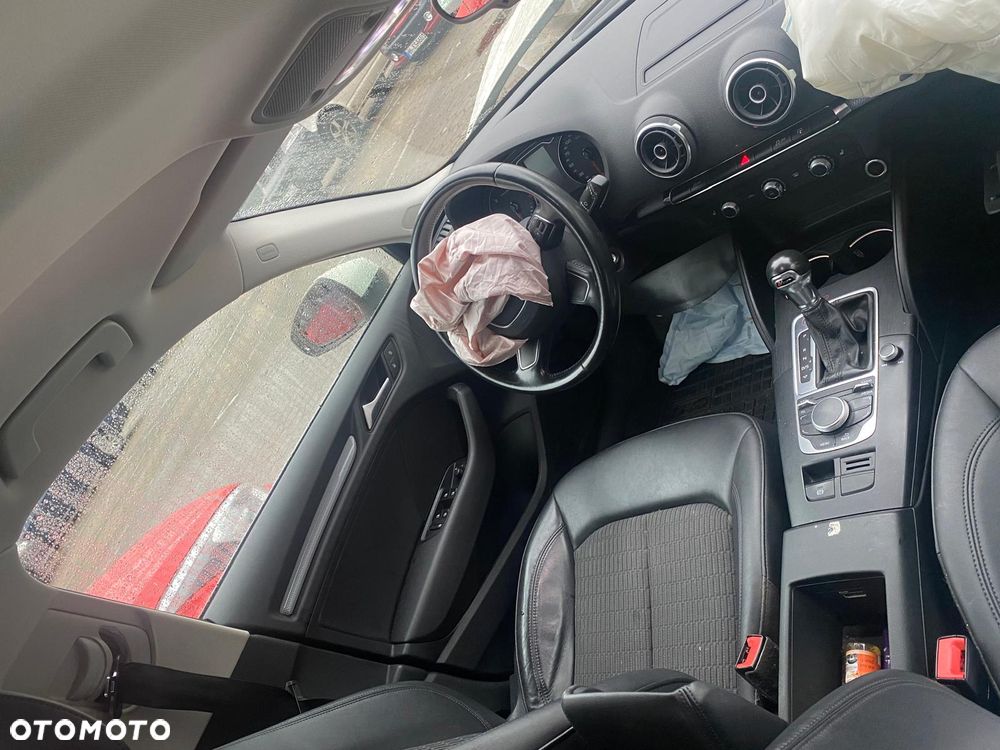 Audi A3 Sportback 2.0 TDI S tronic Ambition - 4