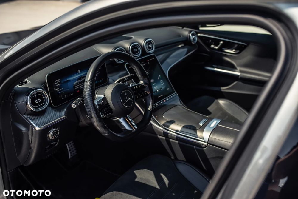 Mercedes-Benz Klasa C 220 d mHEV AMG - 16