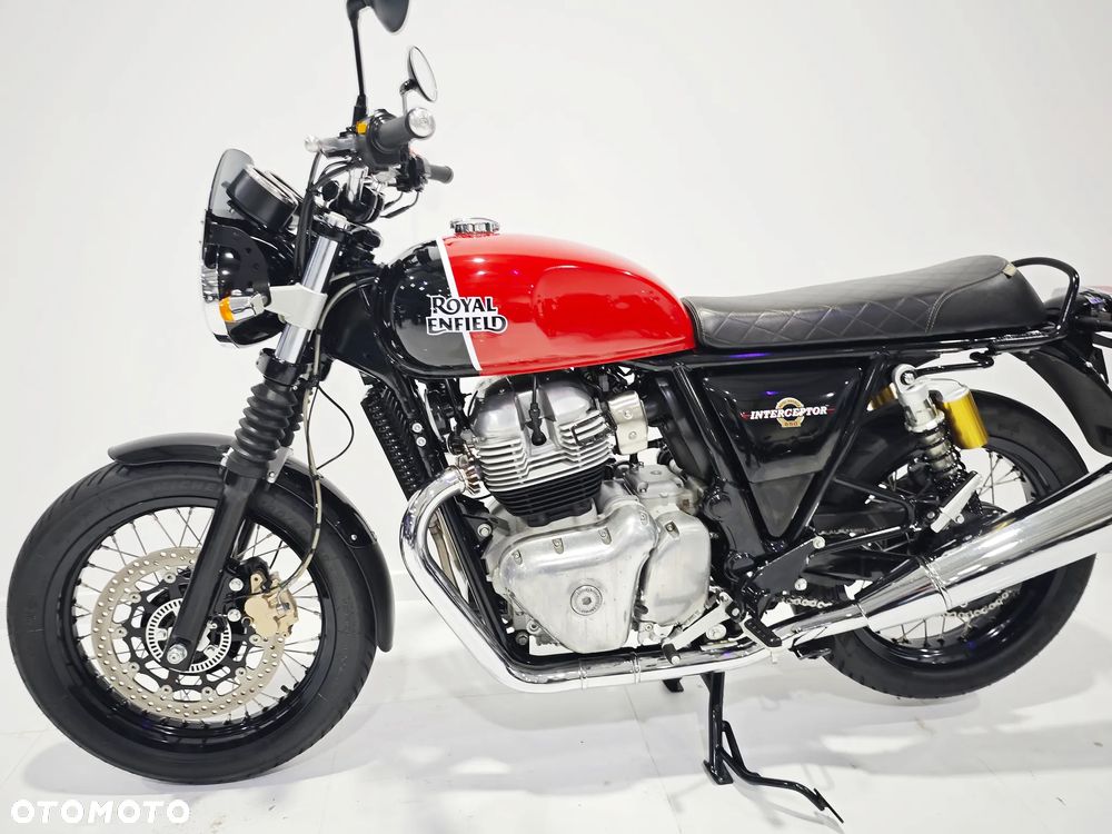 Royal Enfield Interceptor - 15