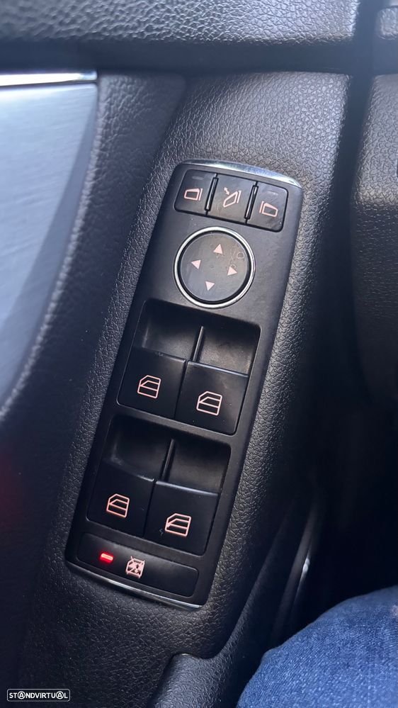 Mercedes-Benz C 180 K Avantgarde Aut. - 21