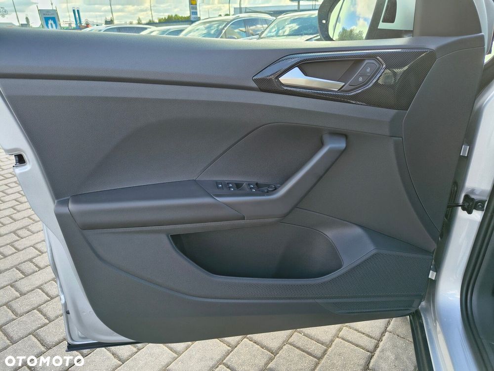 Volkswagen T-Cross - 18
