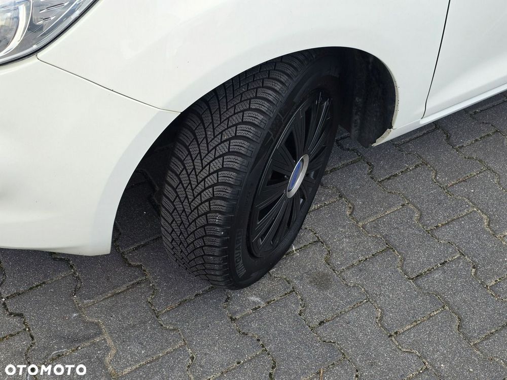 Ford KA - 24
