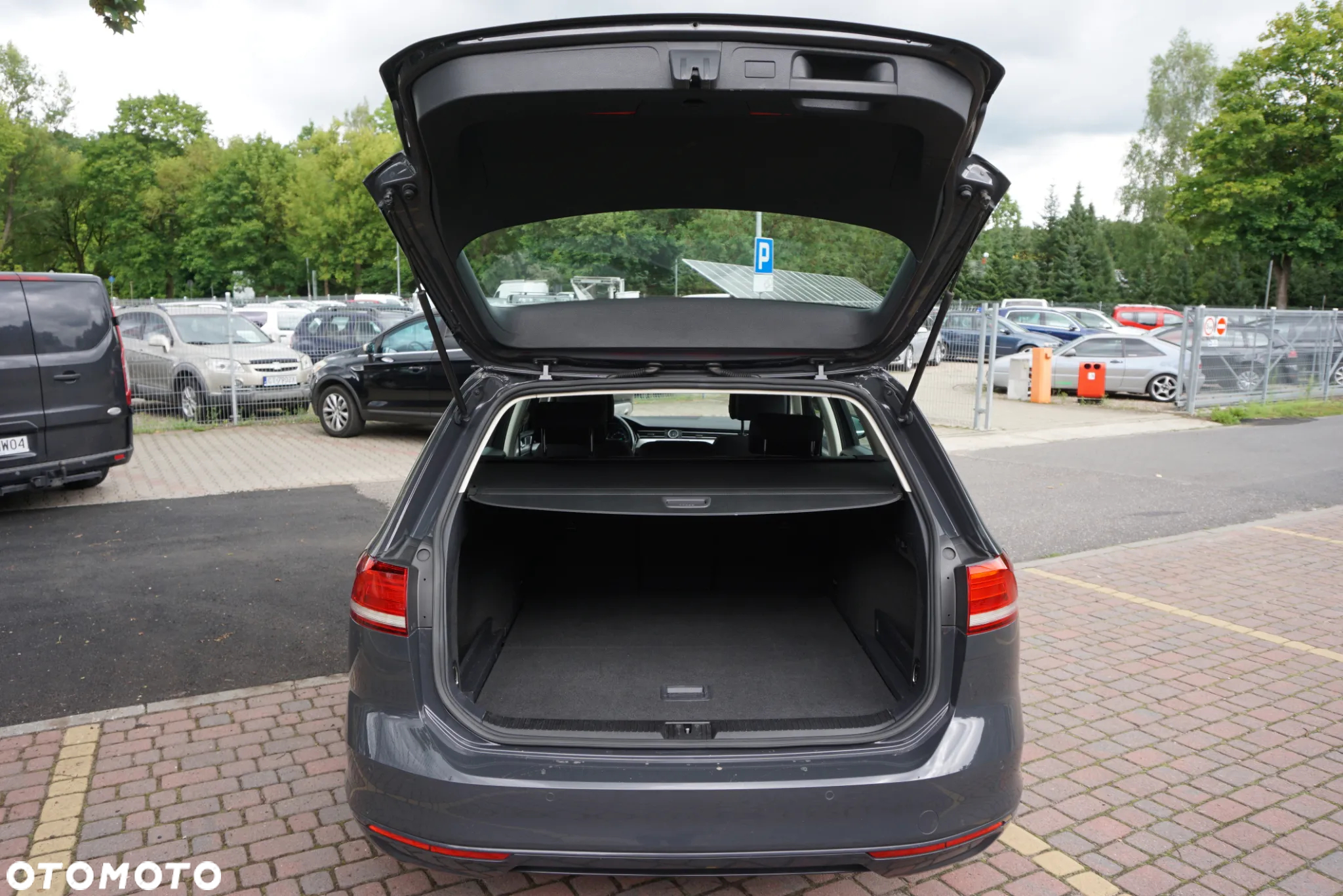 Volkswagen Passat Variant 2.0 TDI SCR DSG Comfortline - 5