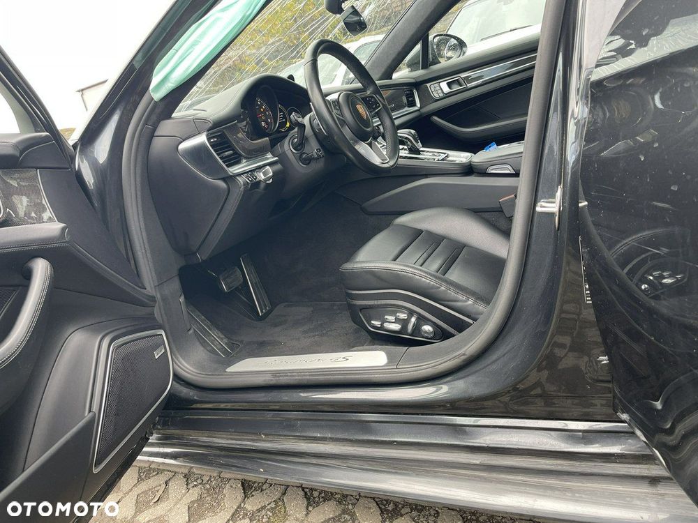 Porsche Panamera 4S Sport Turismo - 6