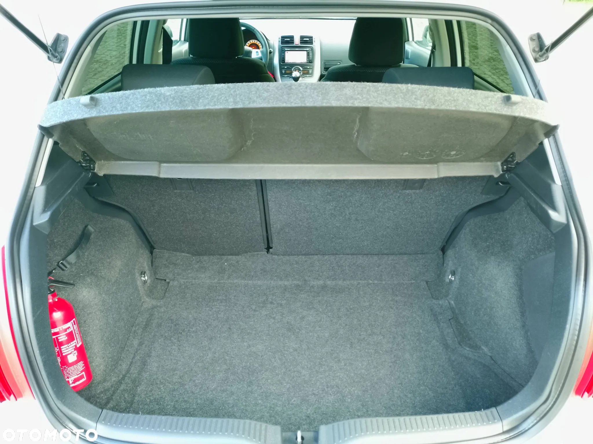 Toyota Auris 1.33 Dual-VVT-i Design Edition - 27