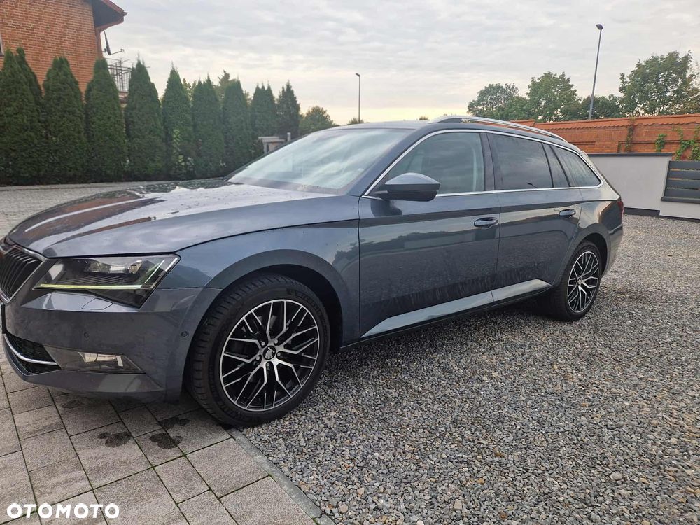Skoda Superb 2.0 TDI 4x4 Style DSG - 1