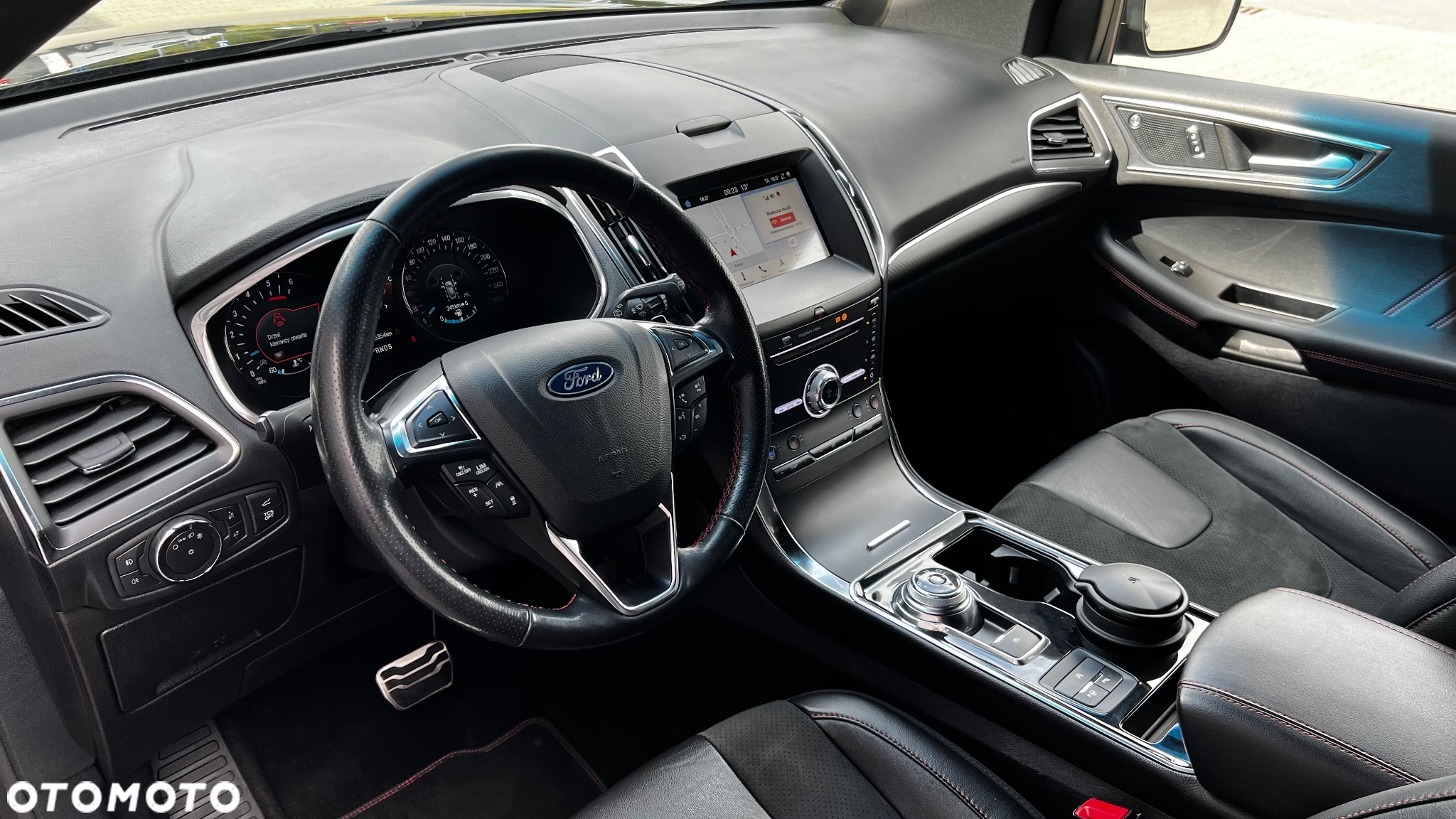 Ford Edge 2.0 EcoBlue Bi-Turbo 4x4 ST-LINE - 25