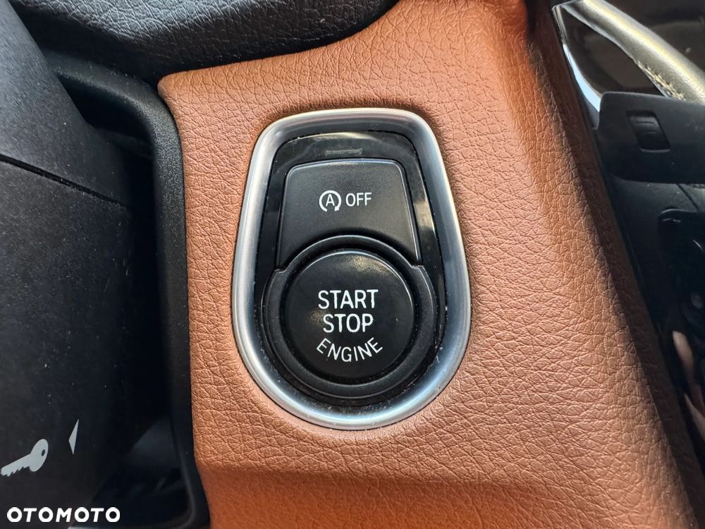 BMW Seria 3 320d Luxury Line - 26