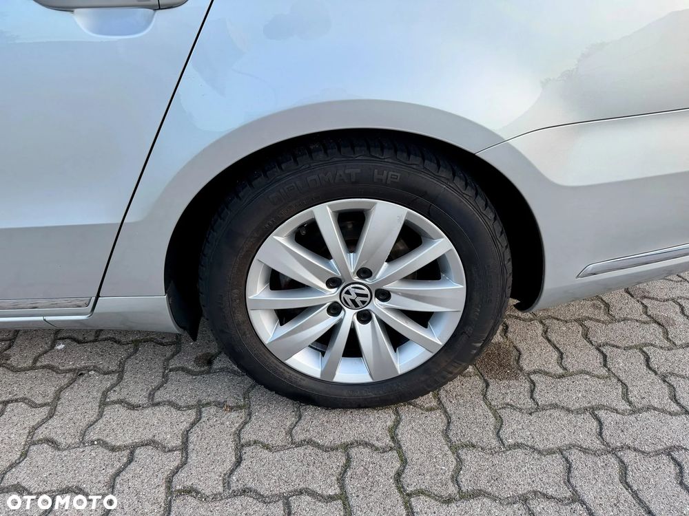Volkswagen Passat 2.0 TDI Comfortline - 25