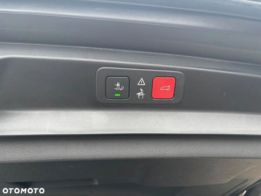 Peugeot 5008 2.0 BlueHDi Road Trip S&S EAT8 - 26