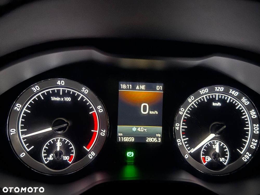 Skoda Karoq 1.5 TSI ACT 4x2 Style DSG - 4